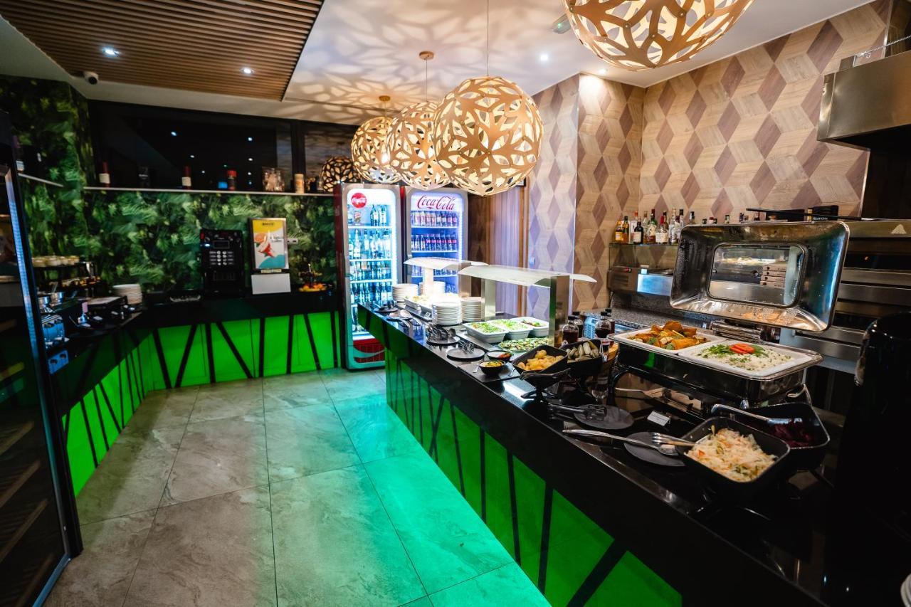 Allure Healthy Hotel & Spa 埃格尔 外观 照片